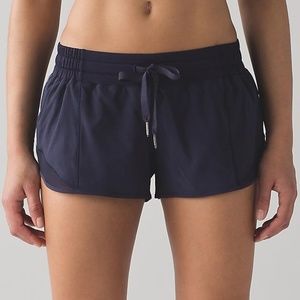 Lululemon Hotty Hot Short  2.5"